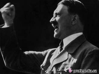 Adolfa Hitlera v roce 1938 ve Vídni vítalo 200 tisíc Rakuan.