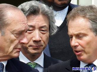 Chirac, Koizumi a Blair na summitu G8