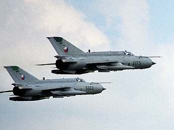 Staré stíhaky MiG-21.