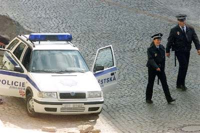 S poloprázdnými koly by turnovtí stráníci daleko nedojeli. Ilustraní foto