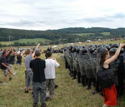 Policejní zásah na CzechTeku