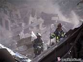 Hasii v troskách WTC 11. záí 2001