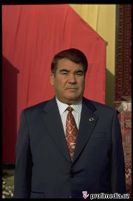 Saparmurat Nijazov - Turkmenbai, prezident Turkmenistánu