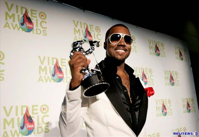 MTV Video Music Awards - V kategorii Nejlepší mužské video vyhrál Kanye West. 