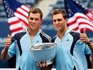 Bob Bryan a Mike Bryan