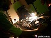 DJ - party - gramofony (ilustraní foto)