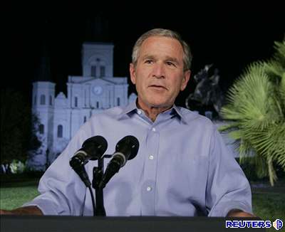 Prezident Bush také vyzval Kongres, aby prodlouil konící platnost protiteroristického zákona.