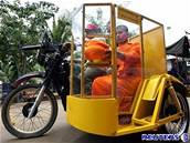 Thaj�tí mni�i musí nosit nepr�st�elné vesty