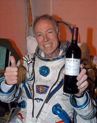Kosmické víno Gregoryho Olsena. (11. íjna 2005)