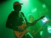 Kytaristé Hynek Toman a Honza Daliba - Support Lesbiens Tour 2005