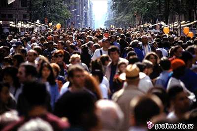 Denn se celosvtová populace navýí o 200 tisíc lidí. Ilustraní foto.