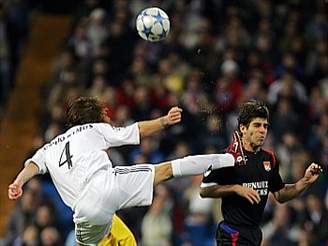 Real Madrid - Lyon: Ramos a Juninho