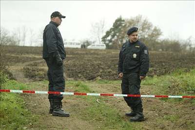 Policie uzavela místo u íovic, kde pes nael lidskou ruku.