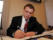 Lubomír Zaorálek se svým etickým kodexem poslance