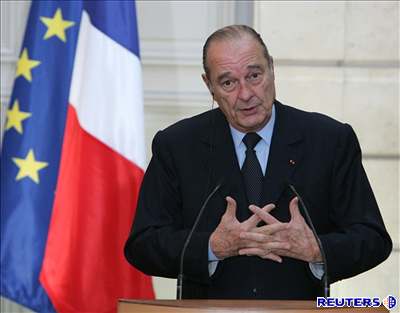 Prezident Jacques Chirac nabádal ve svém projevu francouzskou veejnost, aby se semkla.