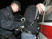 Zásah na koncert� neonacist� ve Zlaté Ole�nici