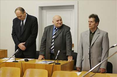 Přerovský soud po třech letech zprostil Vladimíra Hučína obžaloby.