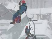 Provozovatelé skiareálu ve pidlerov Mlýn trénovali záchranu cestujících.