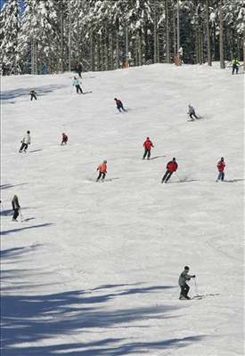 Na hodn snhu se mohou tit hlavn milovníci zimních sport. Ilustraní foto