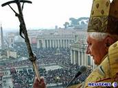 Pape mluví k vícím