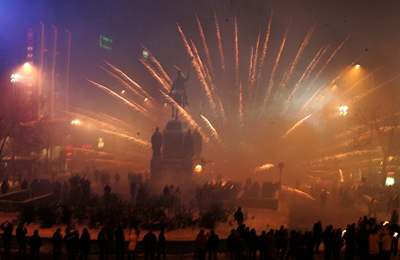 Metropole se chystá na silvestrovské oslavy, záchranái jsou v pohotovosti. Ilustraní foto.