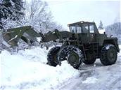 Vojáci odklízeli naposledy sníh na Jesenicku a Vsetínsku bhem lednové kalamity.