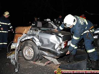 Nehoda BMW v Sokolovsk ulici