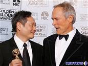 Ang Lee a Clint Eastwood - 63. udílení cen Zlatý glóbus, Los Angeles (16. ledna...