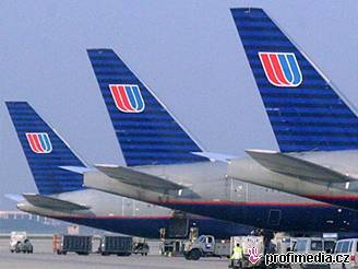 Zetíhleným United Airlines bude ztrpovat ivot drahá ropa