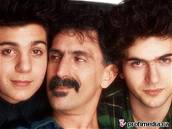 Ahmet, Frank a Dweezil Zappovi