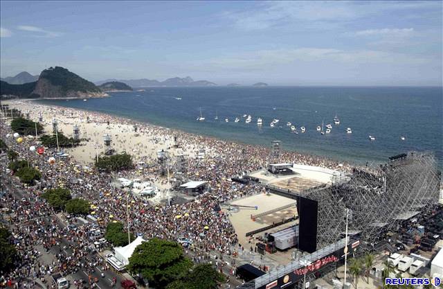 Rolling Stones vystoupili na plái Copacabana.