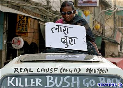 Návtva prezidenta Bushe vyvolala v Indii vlnu protest