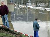 V Ústí nad Labem se protrhla pytlová hráz