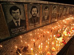 Tisce lid na Ukrajin vzpomnaly na 20. vro ernobylsk tragdie