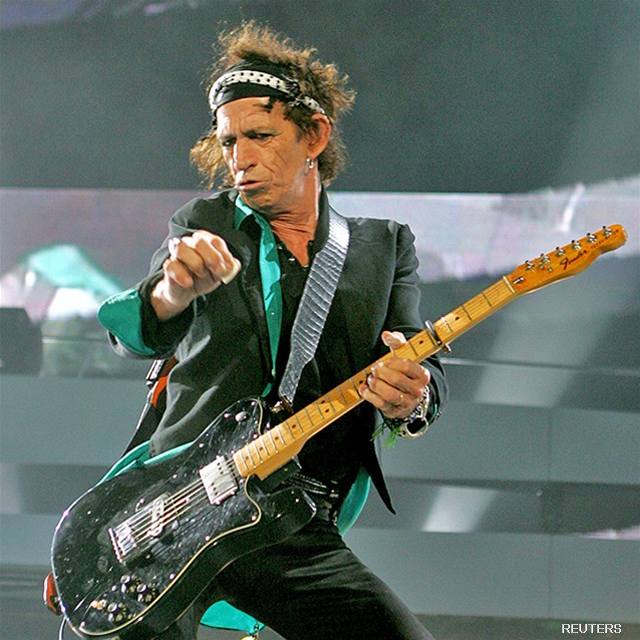 Keith Richards pi koncert Rolling Stones v Brn