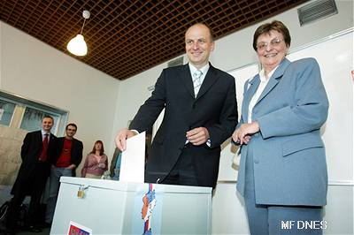 Jedním z prvních voli byl i primátor Ústí nad Labem Petr Gandalovi