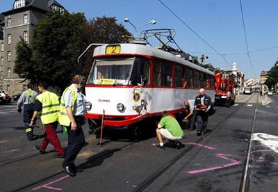 Vykolejená tramvaj