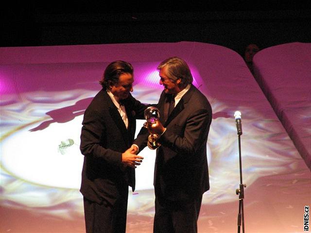 MFF KV 2006 - Andy García a Jií Bartoka
