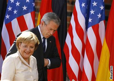 Merkelová navtívila Bushe u dvakrát, on je za ní poprvé.