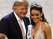 Miss Universe 2006 Zuleyka Riverová-Mendozová s Donaldem Trumpem
