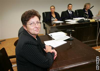 Mari auevi u soudu (15. srpna 2006)