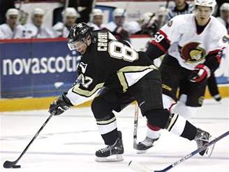 Pittsburgh - Ottawa: Kudlka sleduje Crosbyho