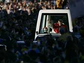 Pape Benedikt XVI. pijel na estidenní návtvu rodného Bavorska (9. záí 2006)