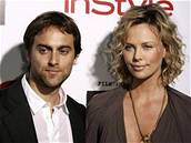 Stuart Townsend a Charlize Theronová