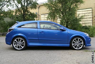 Opel Astra OPC