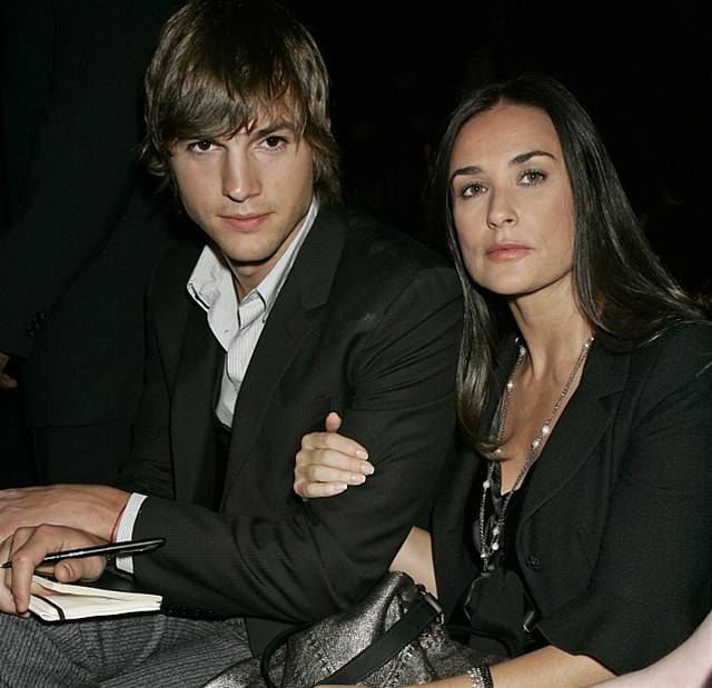 Týden módy v New Yorku - Demi Moore a její manel Ashton Kutcher na pehlídce Marca Jacobse