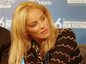 Sharon Stone - tisková konference k filmu Bobby 