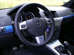 Opel Astra OPC