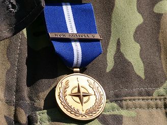 medaile - metál - nato armáda - ilustraní foto