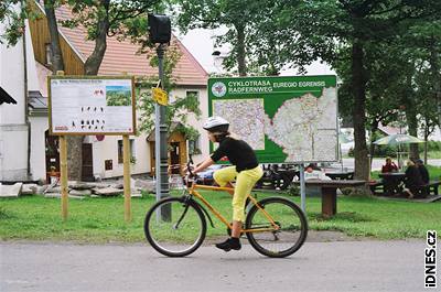 Cyklostánek na Boídarském raeliniti